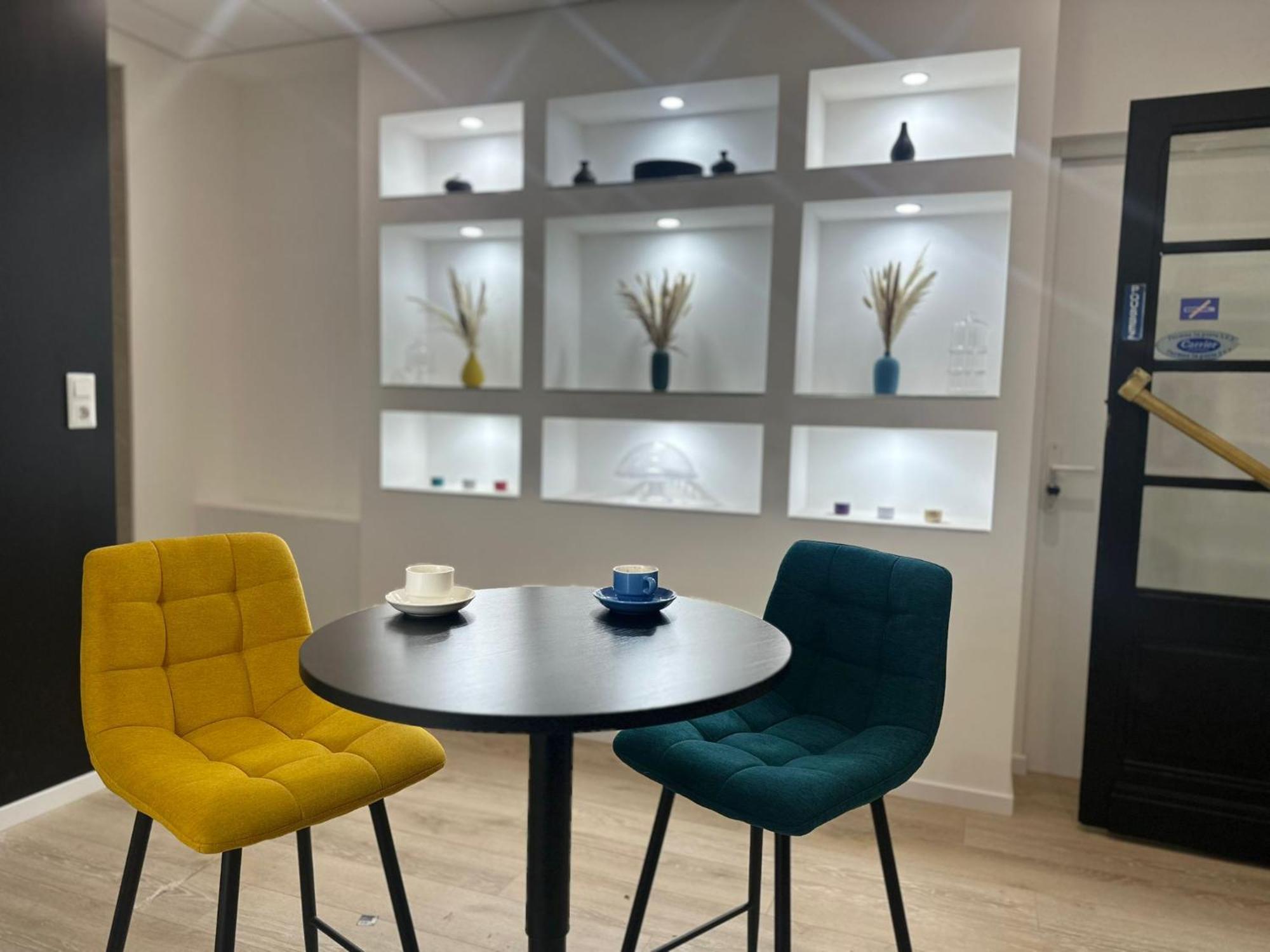 Maison Des Ambans Chambres D'Hotes Hypercentre 200M De La Gare Et Petit Dejeuner Inclus 阿让 外观 照片