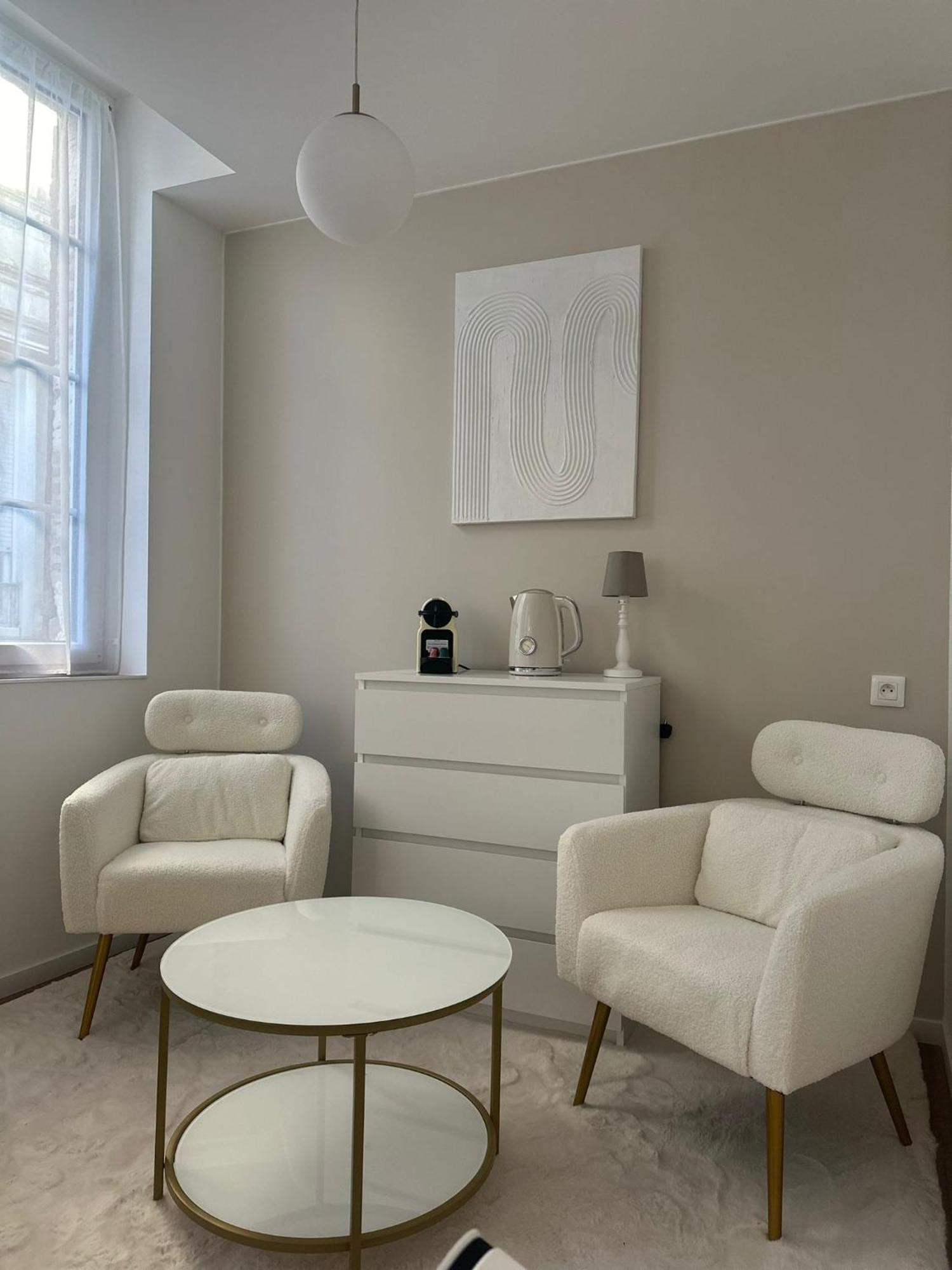 Maison Des Ambans Chambres D'Hotes Hypercentre 200M De La Gare Et Petit Dejeuner Inclus 阿让 外观 照片